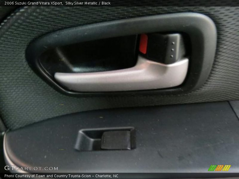 Silky Silver Metallic / Black 2006 Suzuki Grand Vitara XSport