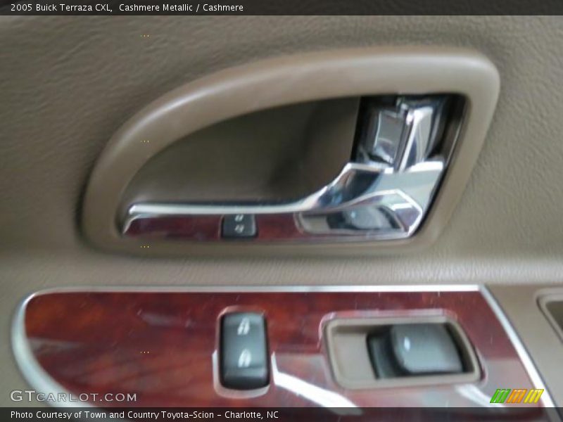 Cashmere Metallic / Cashmere 2005 Buick Terraza CXL