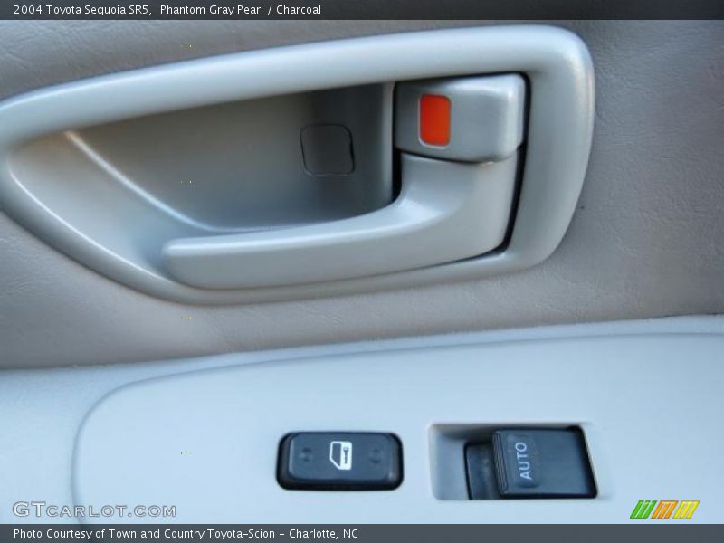 Phantom Gray Pearl / Charcoal 2004 Toyota Sequoia SR5