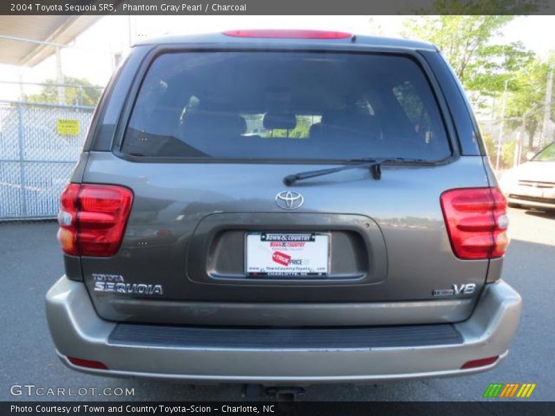 Phantom Gray Pearl / Charcoal 2004 Toyota Sequoia SR5