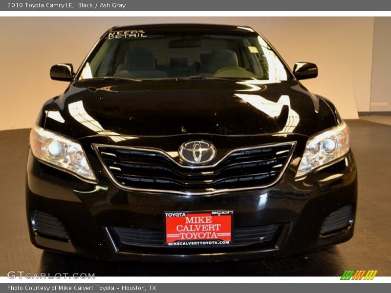 Black / Ash Gray 2010 Toyota Camry LE