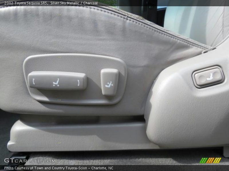 Silver Sky Metallic / Charcoal 2002 Toyota Sequoia SR5