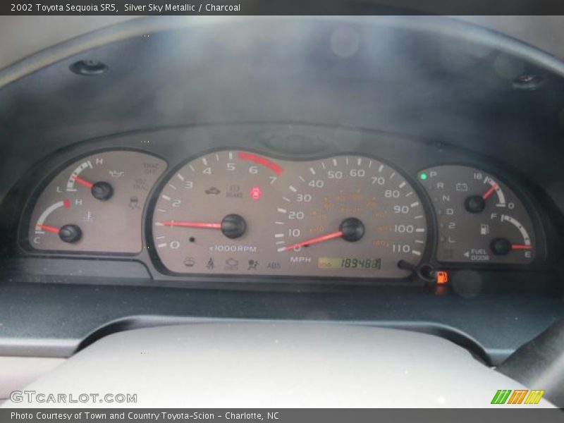 Silver Sky Metallic / Charcoal 2002 Toyota Sequoia SR5