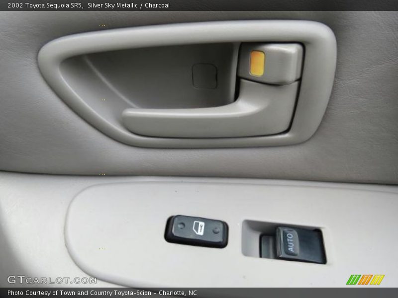 Silver Sky Metallic / Charcoal 2002 Toyota Sequoia SR5