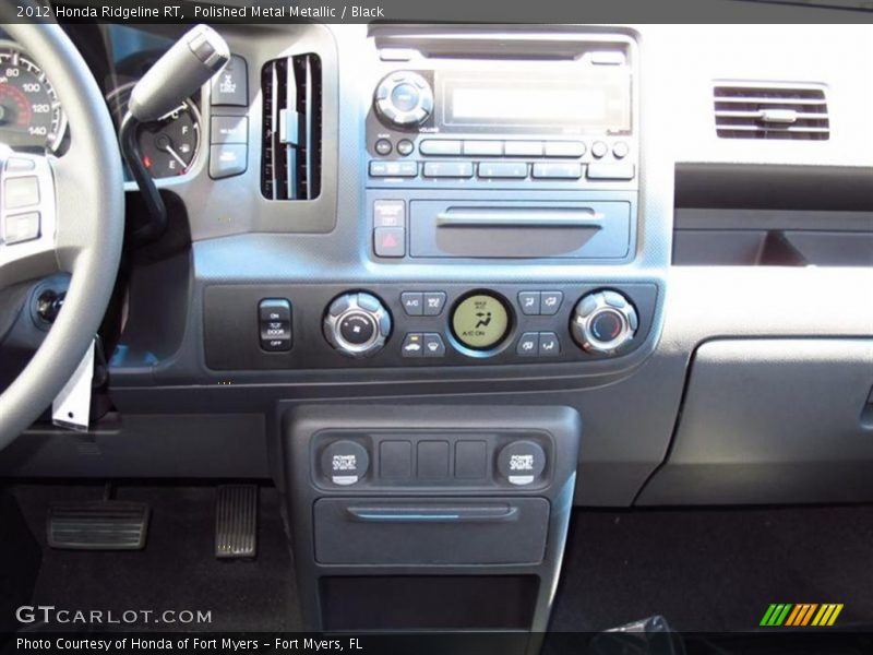 Polished Metal Metallic / Black 2012 Honda Ridgeline RT