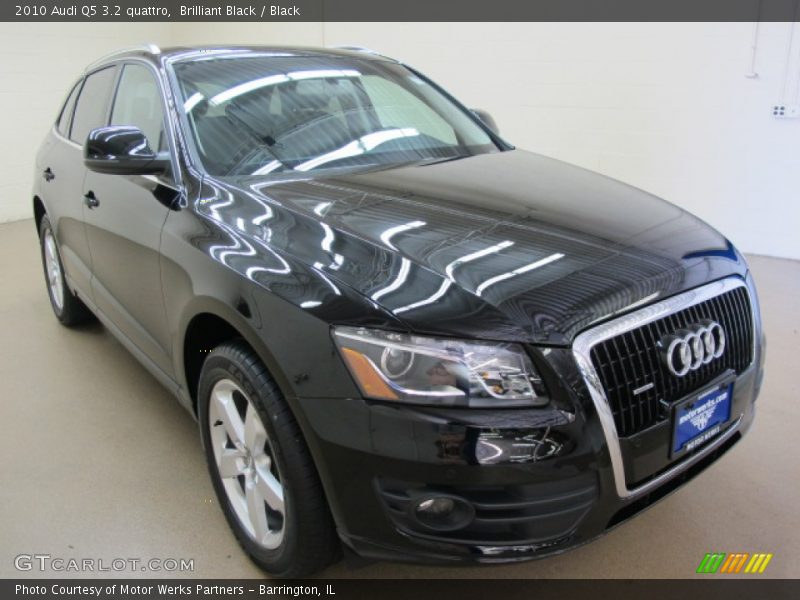 Brilliant Black / Black 2010 Audi Q5 3.2 quattro