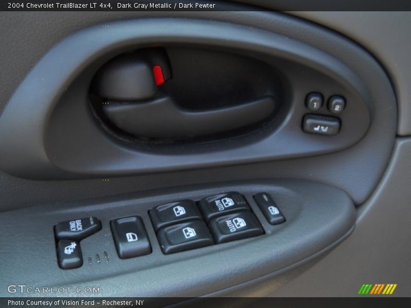 Dark Gray Metallic / Dark Pewter 2004 Chevrolet TrailBlazer LT 4x4