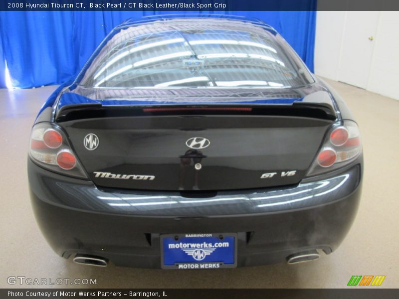 Black Pearl / GT Black Leather/Black Sport Grip 2008 Hyundai Tiburon GT