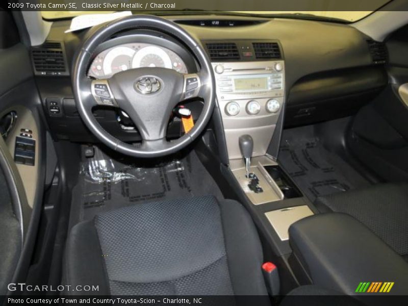 Classic Silver Metallic / Charcoal 2009 Toyota Camry SE