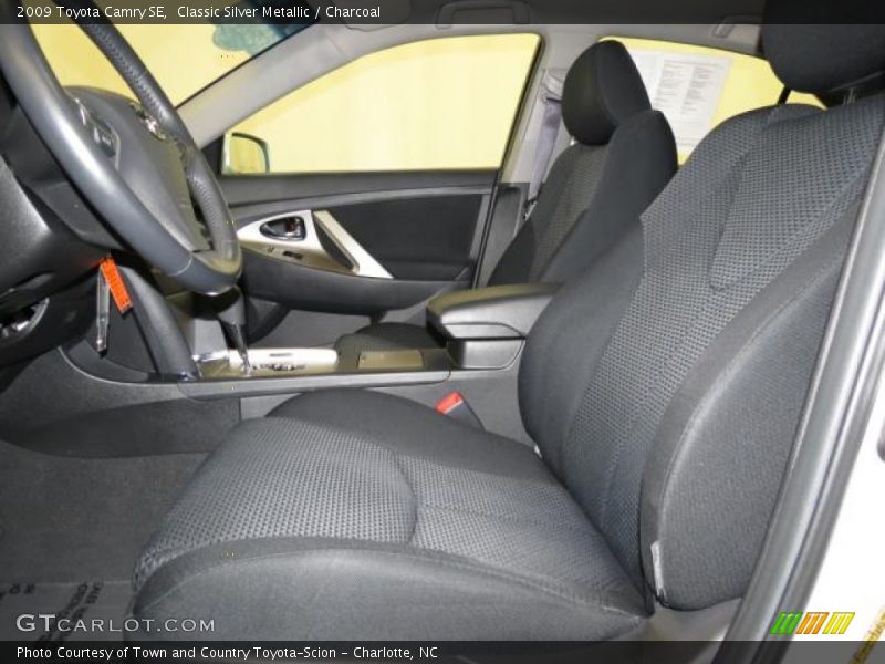 Classic Silver Metallic / Charcoal 2009 Toyota Camry SE