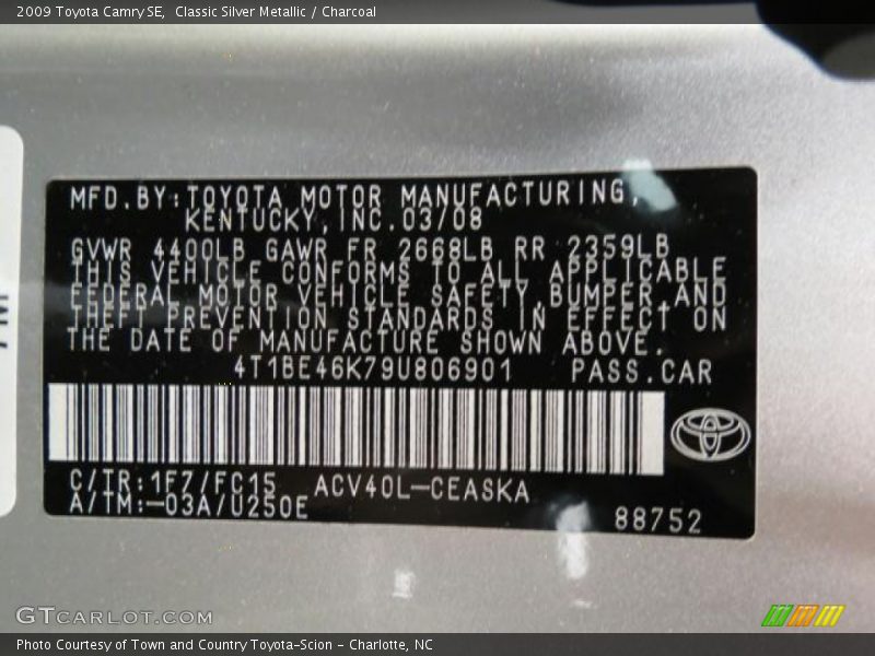 Classic Silver Metallic / Charcoal 2009 Toyota Camry SE
