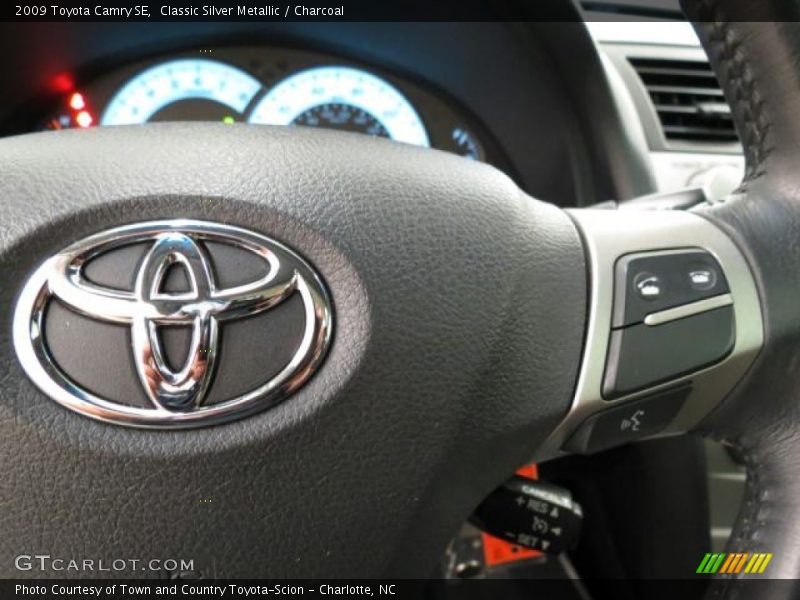 Classic Silver Metallic / Charcoal 2009 Toyota Camry SE