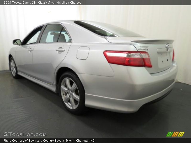 Classic Silver Metallic / Charcoal 2009 Toyota Camry SE