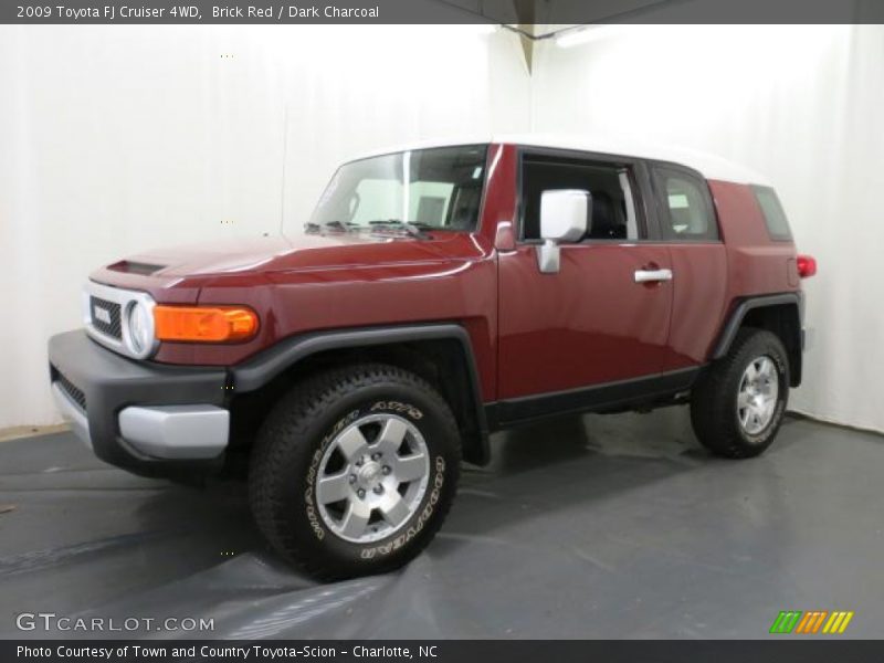 Brick Red / Dark Charcoal 2009 Toyota FJ Cruiser 4WD