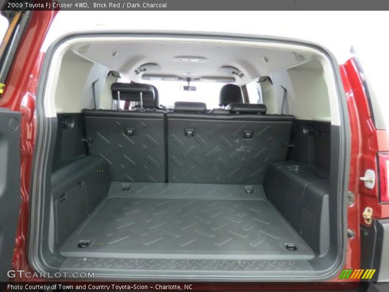  2009 FJ Cruiser 4WD Trunk