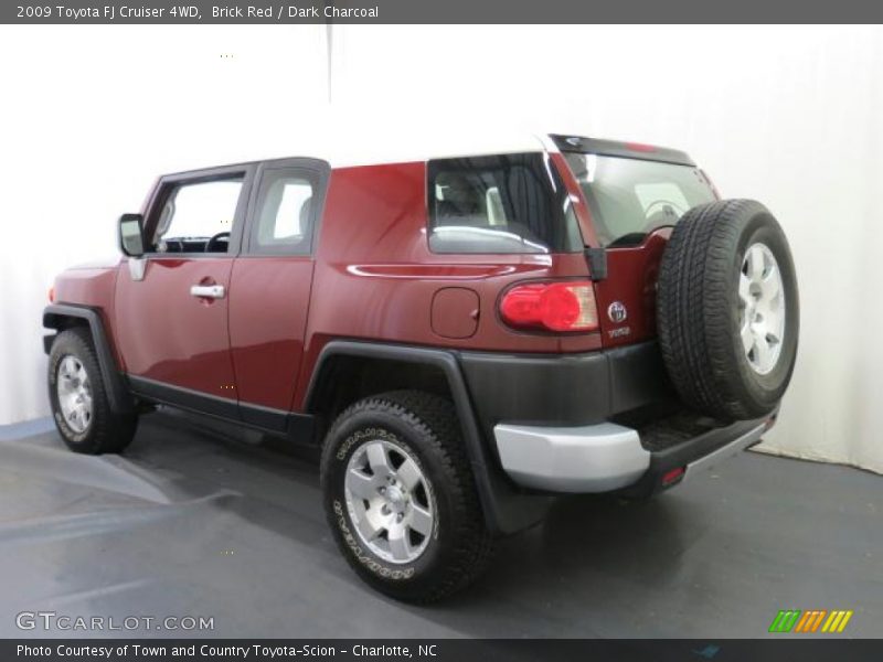 Brick Red / Dark Charcoal 2009 Toyota FJ Cruiser 4WD