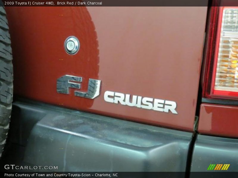 Brick Red / Dark Charcoal 2009 Toyota FJ Cruiser 4WD