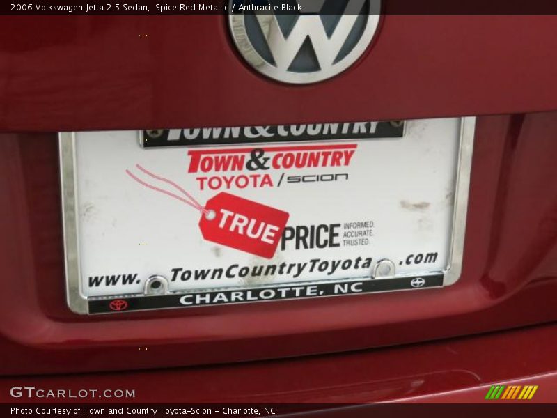 Spice Red Metallic / Anthracite Black 2006 Volkswagen Jetta 2.5 Sedan
