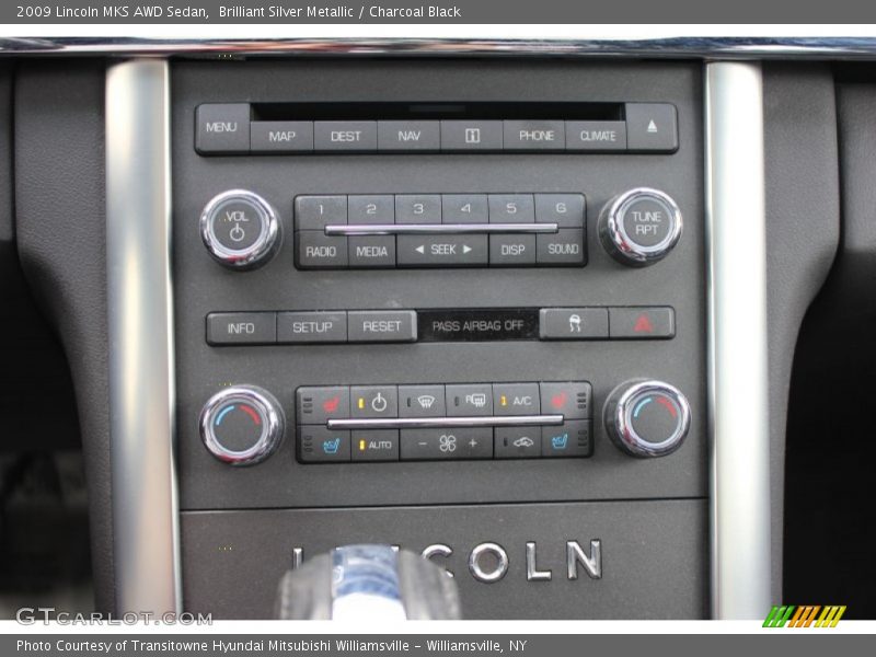 Brilliant Silver Metallic / Charcoal Black 2009 Lincoln MKS AWD Sedan