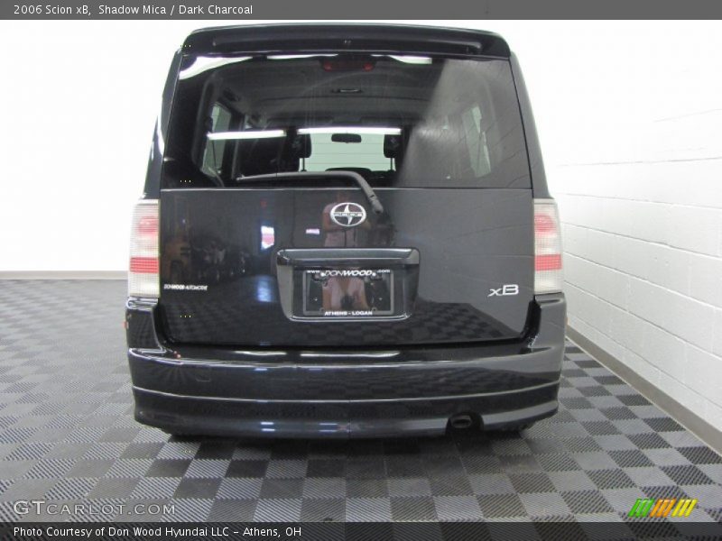 Shadow Mica / Dark Charcoal 2006 Scion xB