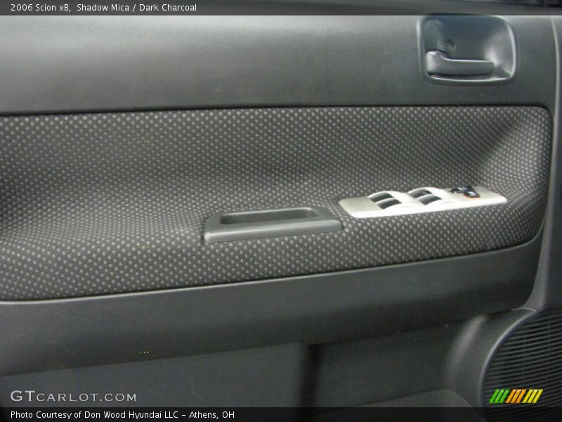 Shadow Mica / Dark Charcoal 2006 Scion xB