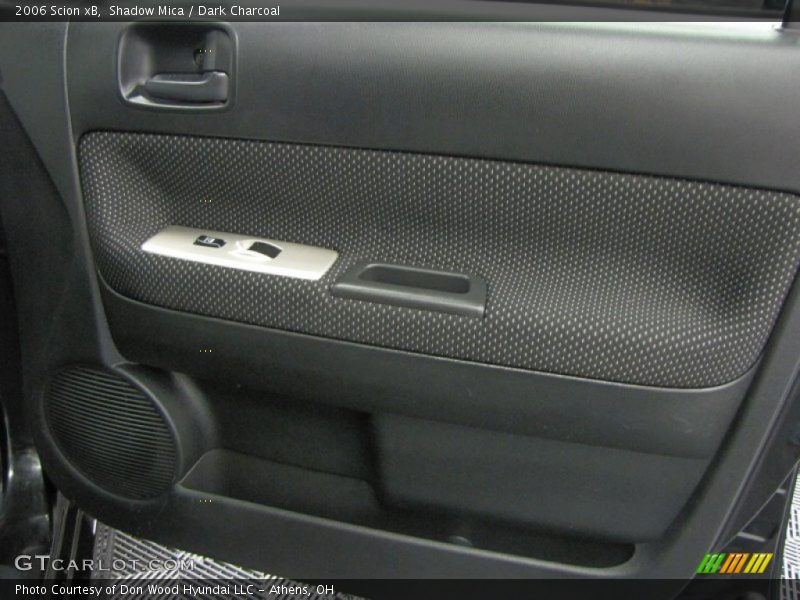 Shadow Mica / Dark Charcoal 2006 Scion xB