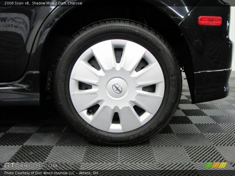 Shadow Mica / Dark Charcoal 2006 Scion xB