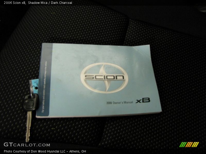 Shadow Mica / Dark Charcoal 2006 Scion xB