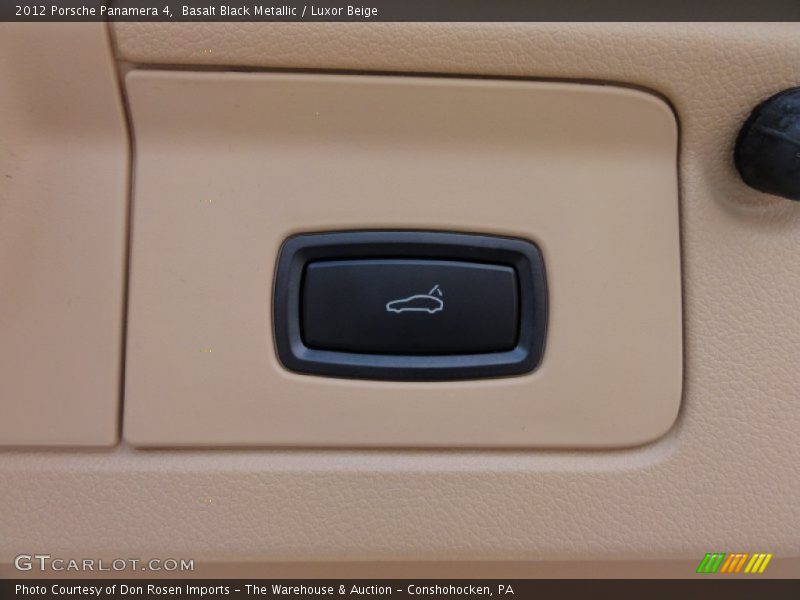 Basalt Black Metallic / Luxor Beige 2012 Porsche Panamera 4