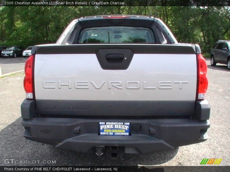 Silver Birch Metallic / Gray/Dark Charcoal 2006 Chevrolet Avalanche LS