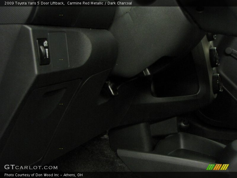 Carmine Red Metallic / Dark Charcoal 2009 Toyota Yaris 5 Door Liftback