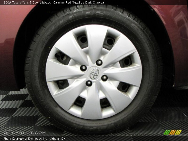 Carmine Red Metallic / Dark Charcoal 2009 Toyota Yaris 5 Door Liftback
