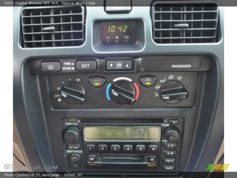 Natural White / Oak 2002 Toyota 4Runner SR5 4x4