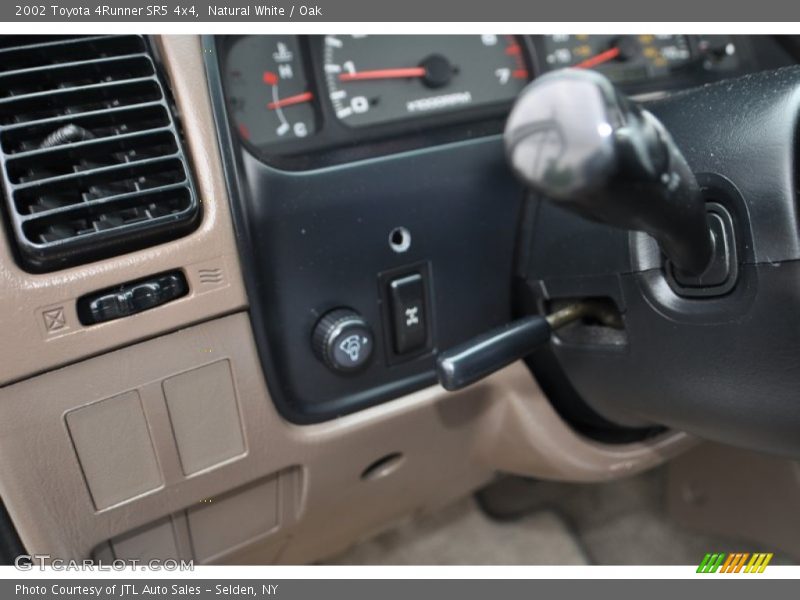 Natural White / Oak 2002 Toyota 4Runner SR5 4x4