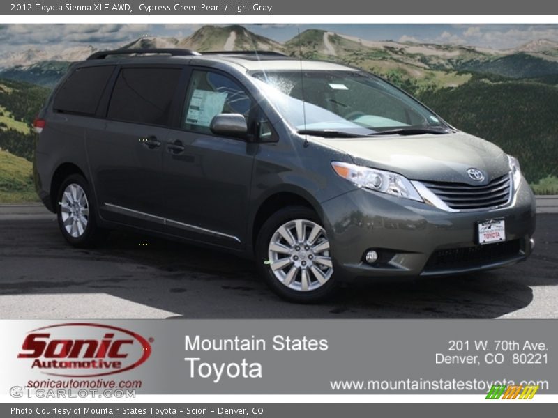 Cypress Green Pearl / Light Gray 2012 Toyota Sienna XLE AWD