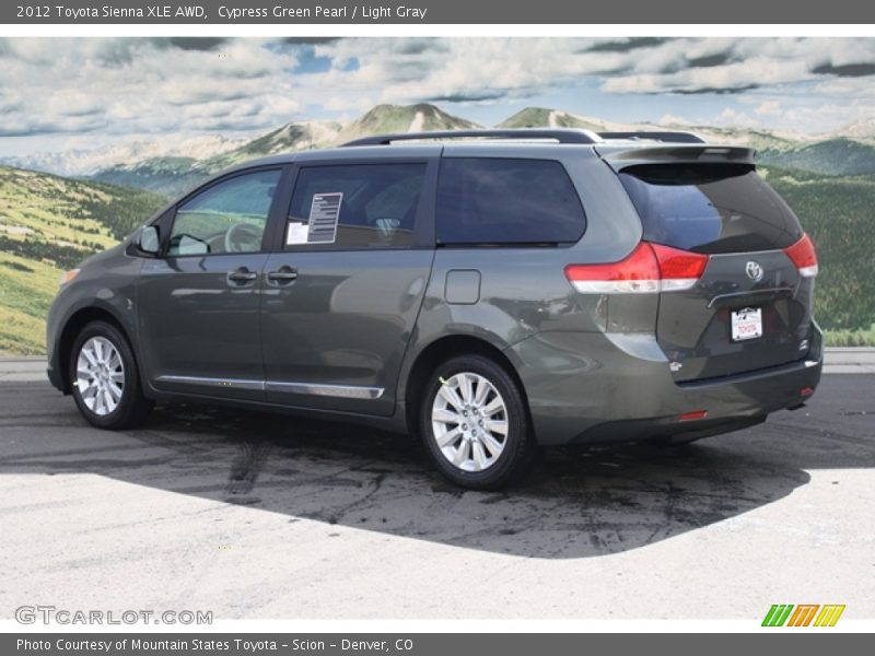 Cypress Green Pearl / Light Gray 2012 Toyota Sienna XLE AWD