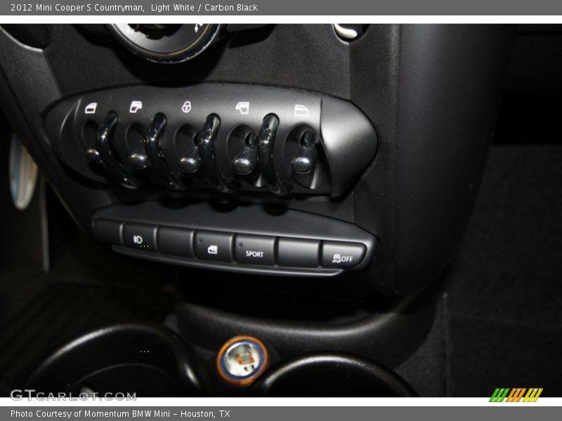 Light White / Carbon Black 2012 Mini Cooper S Countryman