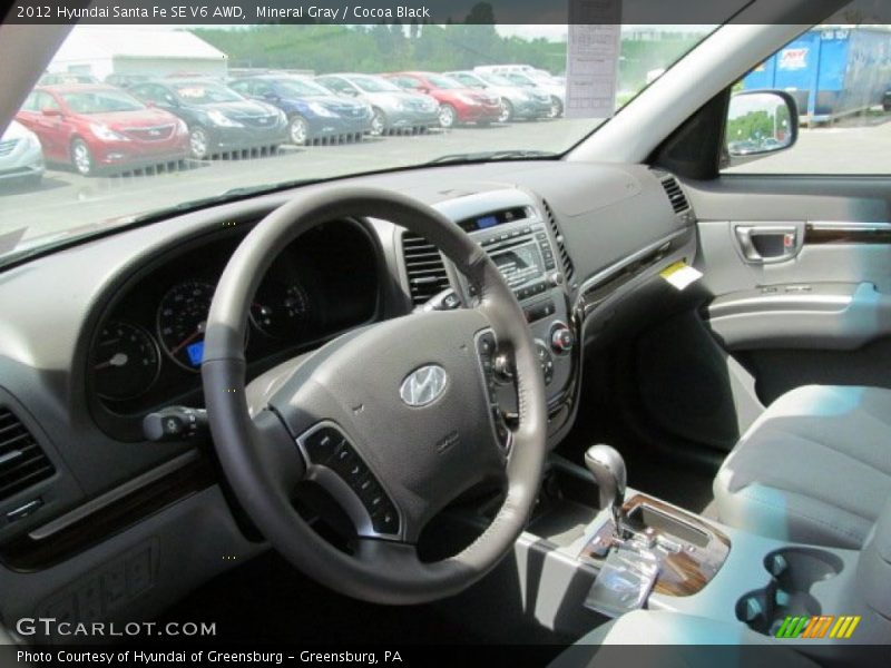 Mineral Gray / Cocoa Black 2012 Hyundai Santa Fe SE V6 AWD