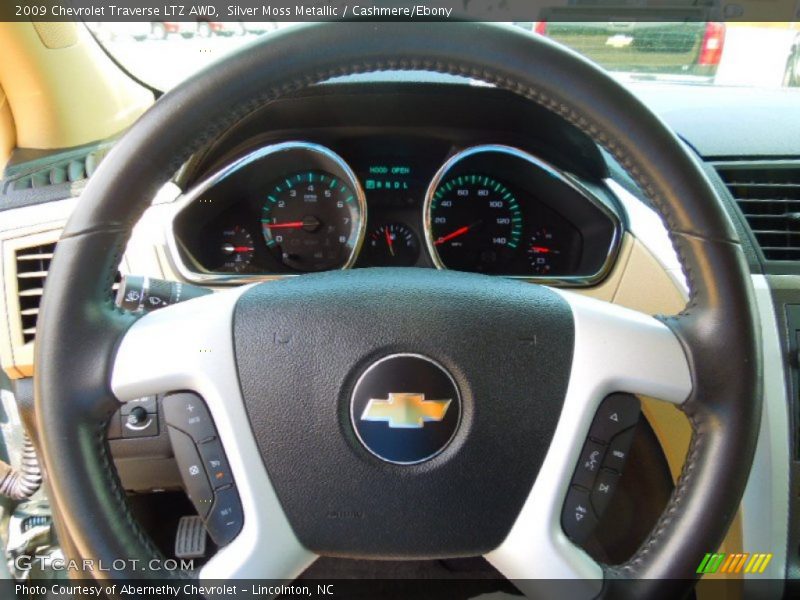  2009 Traverse LTZ AWD Steering Wheel