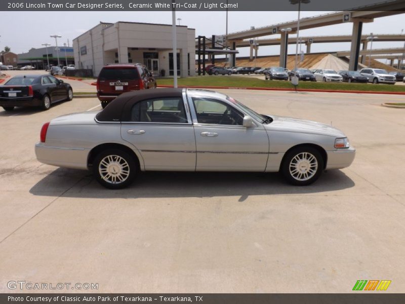 Ceramic White Tri-Coat / Light Camel 2006 Lincoln Town Car Designer Series