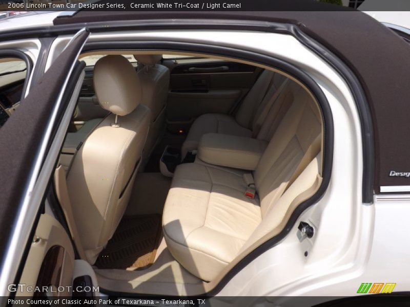 Ceramic White Tri-Coat / Light Camel 2006 Lincoln Town Car Designer Series