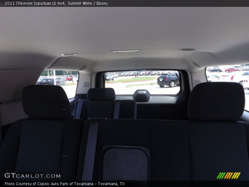 Summit White / Ebony 2011 Chevrolet Suburban LS 4x4