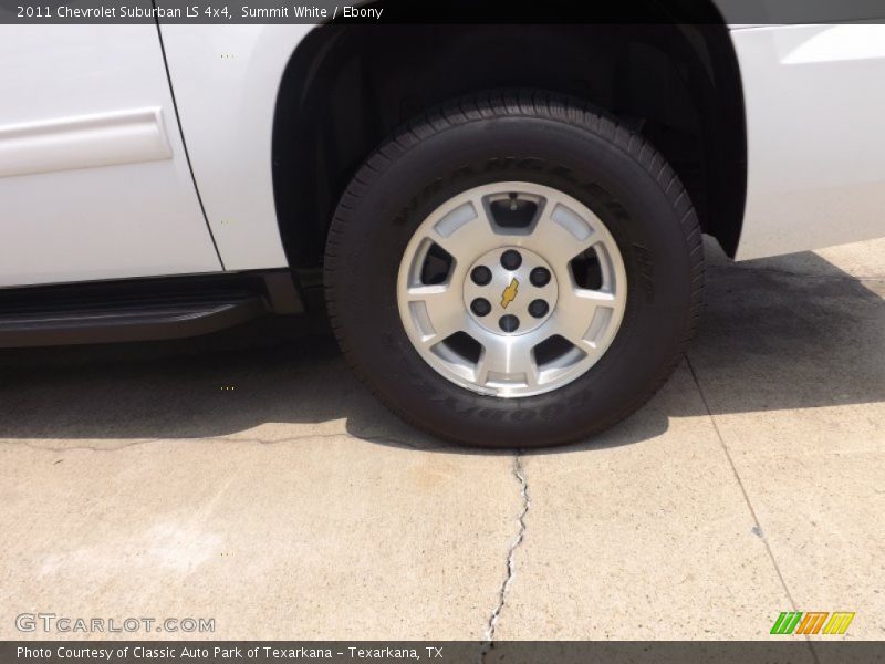 Summit White / Ebony 2011 Chevrolet Suburban LS 4x4