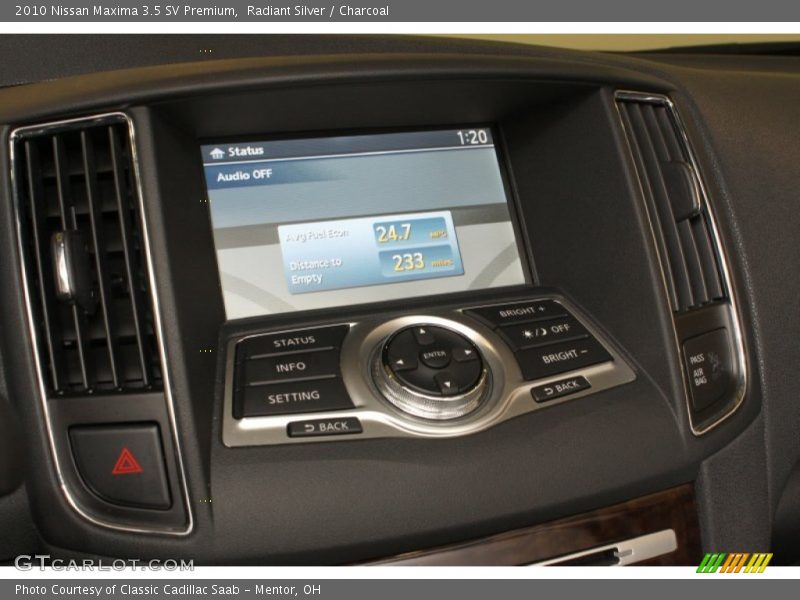 Controls of 2010 Maxima 3.5 SV Premium