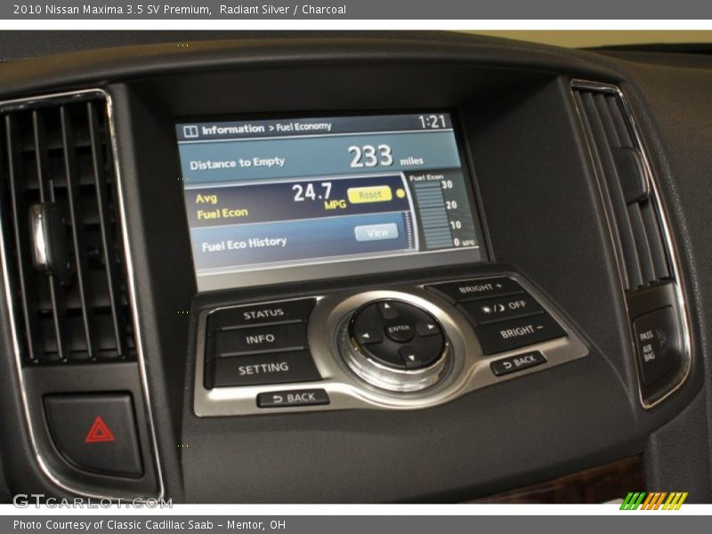 Controls of 2010 Maxima 3.5 SV Premium