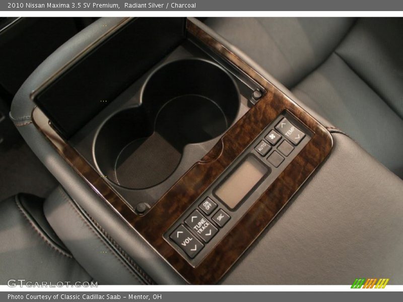 Controls of 2010 Maxima 3.5 SV Premium