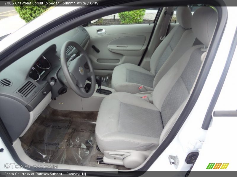 Summit White / Gray 2006 Chevrolet Cobalt LS Sedan