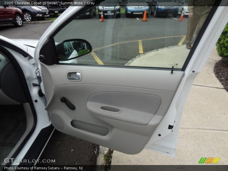 Summit White / Gray 2006 Chevrolet Cobalt LS Sedan