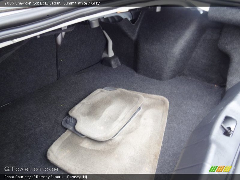 Summit White / Gray 2006 Chevrolet Cobalt LS Sedan