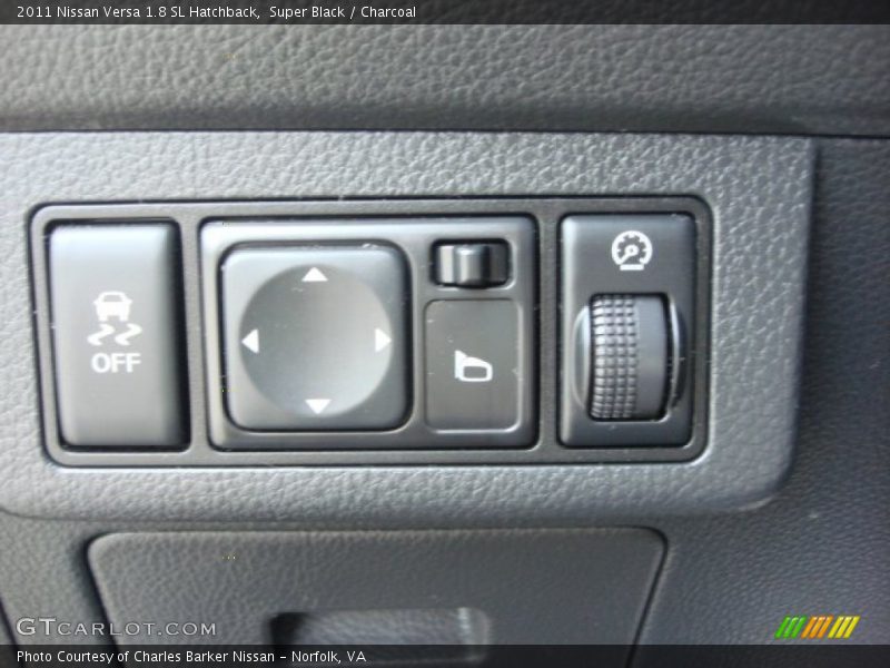 Super Black / Charcoal 2011 Nissan Versa 1.8 SL Hatchback
